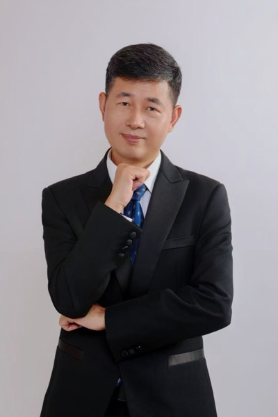 刘德文，代表行业：国学培训
